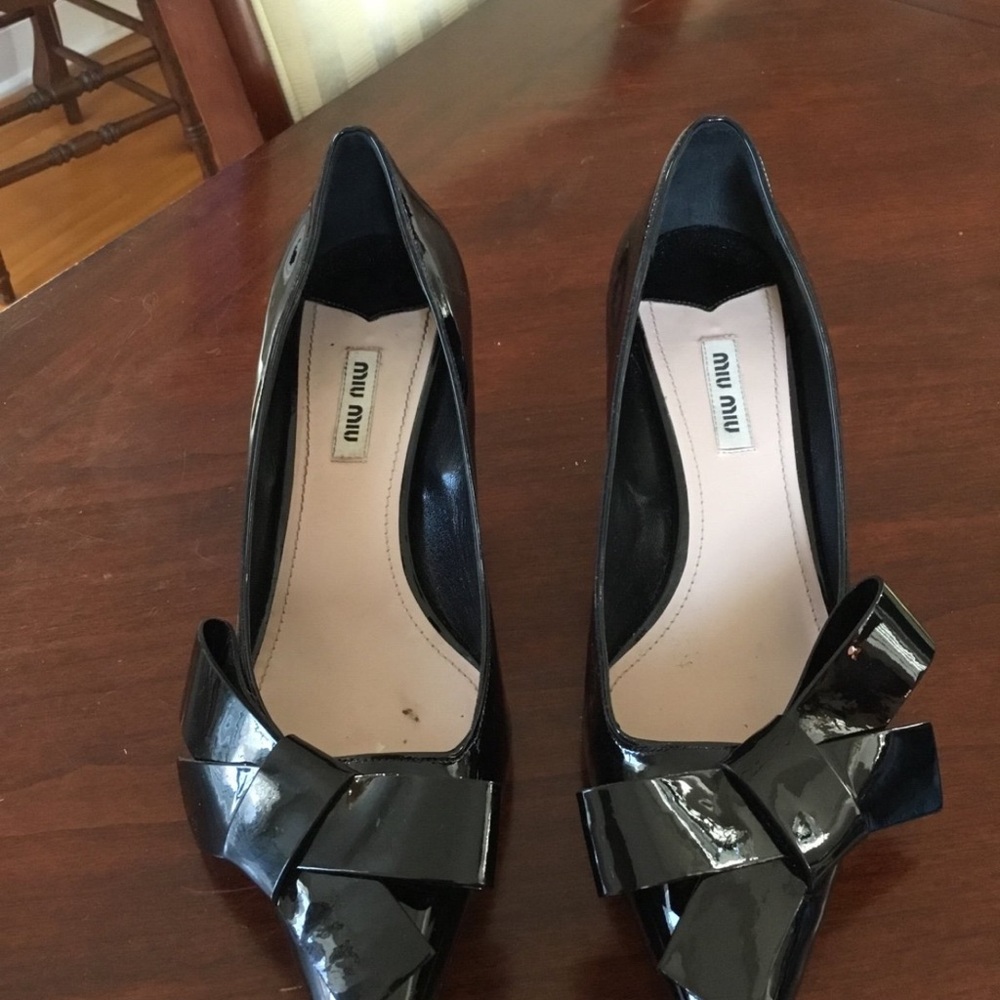 Miu Miu Black Patent Leather Heels with Bow